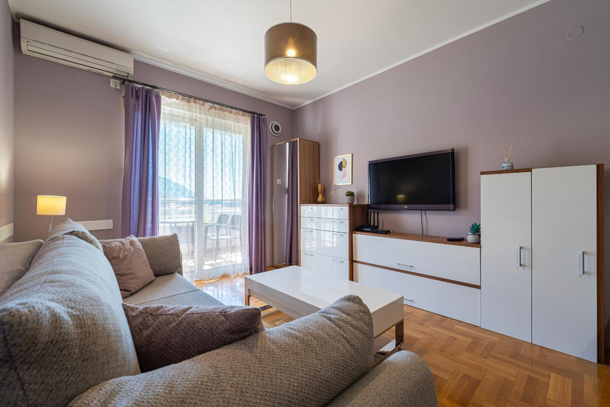 Apartment Lovely With Panoramic View Budva